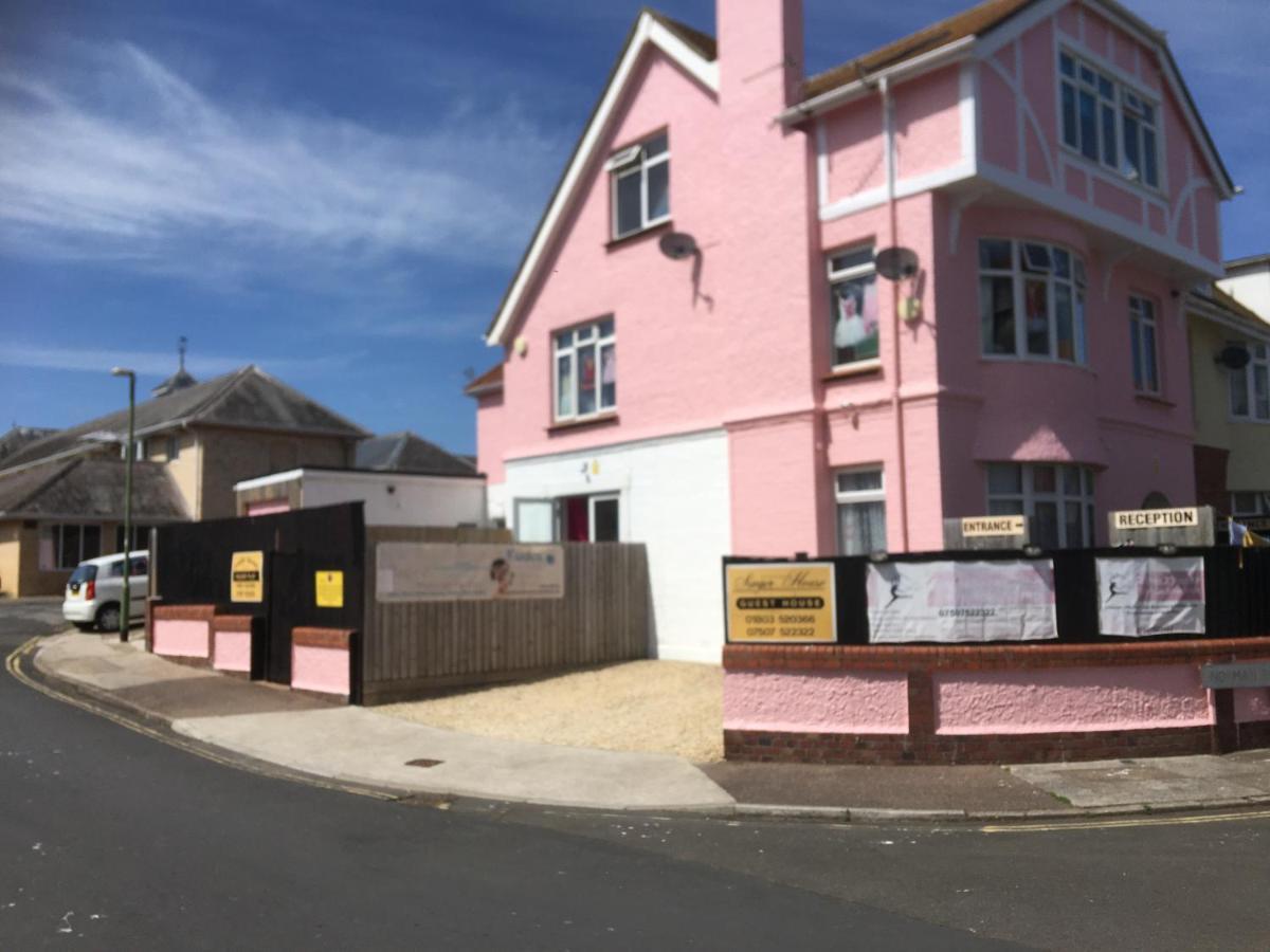 Barbie House ,Opposite The Beach & Paignton Pier , 2 Bedroom Apartment With Private Car Space & Garden , Free Access Next Door To The Stunning Ballet & Make Up School & A Beautiful Ladys Beauty Salon (Adults Only) Экстерьер фото