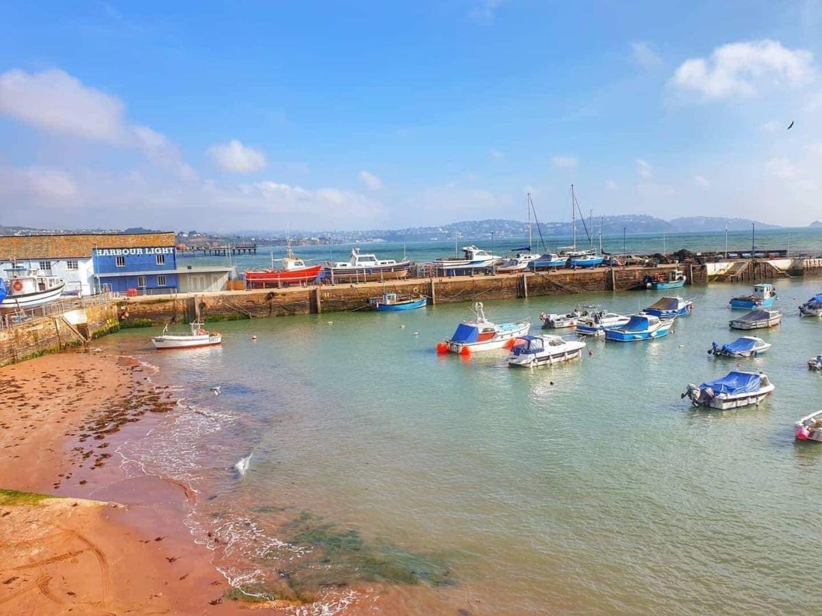 Barbie House ,Opposite The Beach & Paignton Pier , 2 Bedroom Apartment With Private Car Space & Garden , Free Access Next Door To The Stunning Ballet & Make Up School & A Beautiful Ladys Beauty Salon (Adults Only) Экстерьер фото