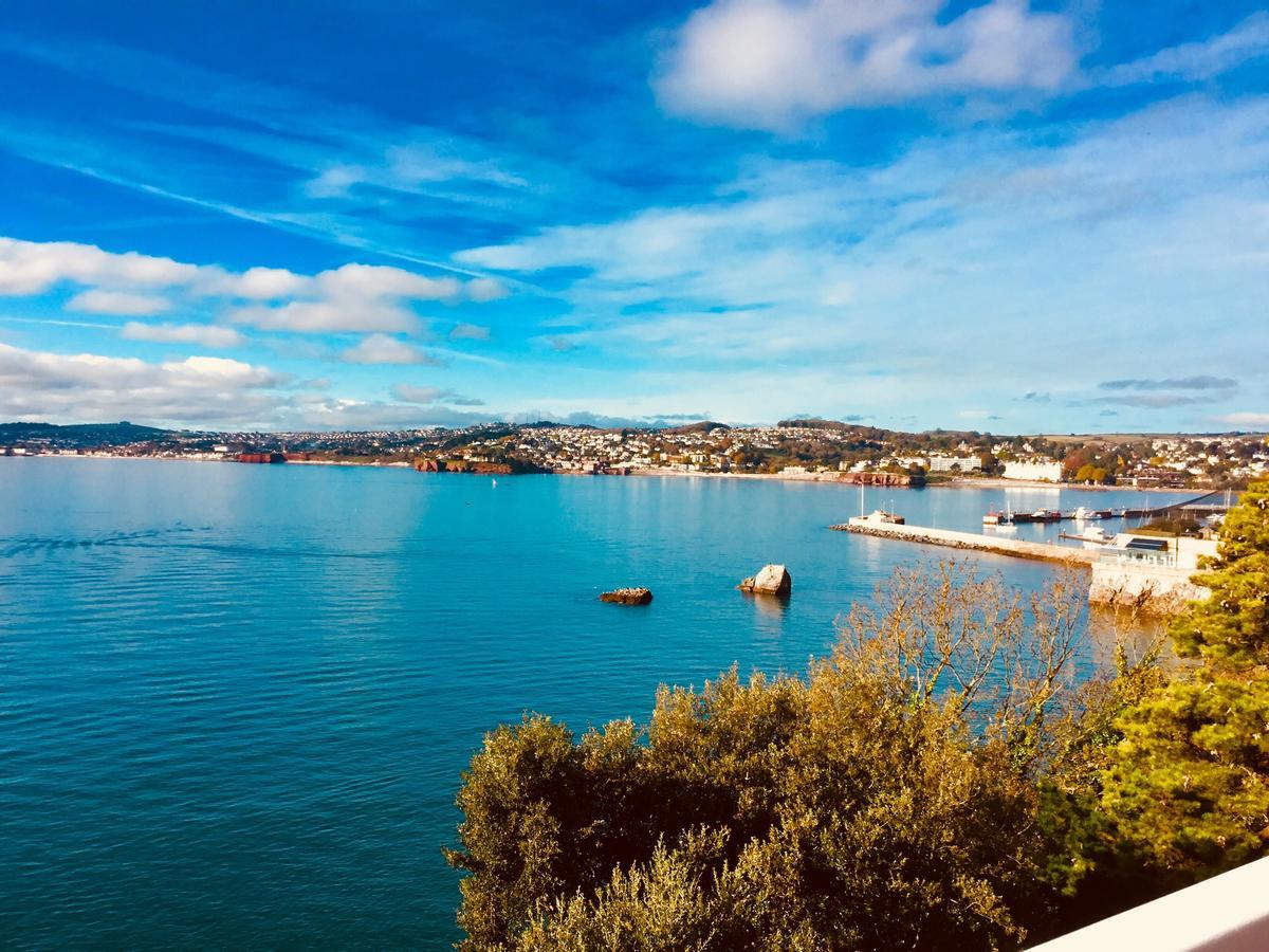 Barbie House ,Opposite The Beach & Paignton Pier , 2 Bedroom Apartment With Private Car Space & Garden , Free Access Next Door To The Stunning Ballet & Make Up School & A Beautiful Ladys Beauty Salon (Adults Only) Экстерьер фото